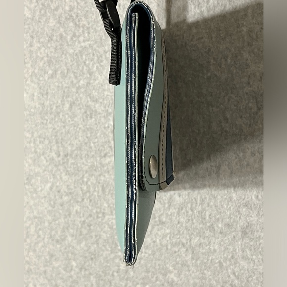 Holly Aiken Fold Over Crossbody Shoulder Bag Purse Blue Grey White Adjustable - Picture 7 of 11